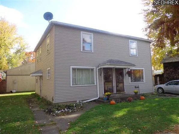 512 E 3rd St, Dover, OH 44622