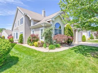 6 Harwood Rd, Monroe Township, NJ 08831