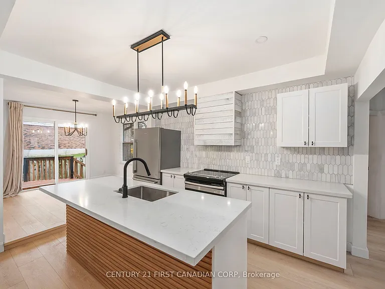 1326 Commissioners Rd W — Photo 11