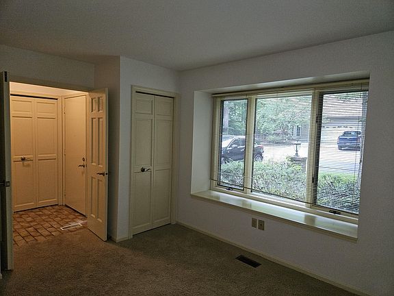 3rd image of 689 Oakway Dr #24