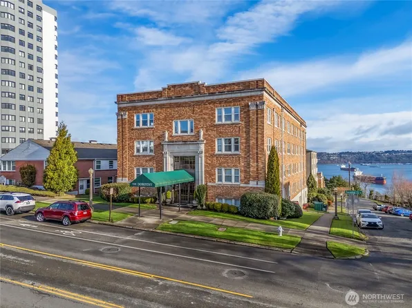 301 N Tacoma Avenue #207, Tacoma, WA 98403