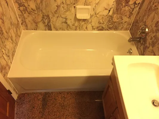 Rented by Metroline Realty | media 17