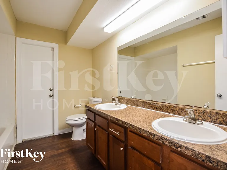 2207 Pipestone Ct — Photo 13