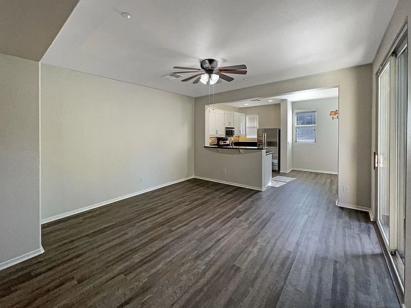 3rd image of 1373 Cattail Ct