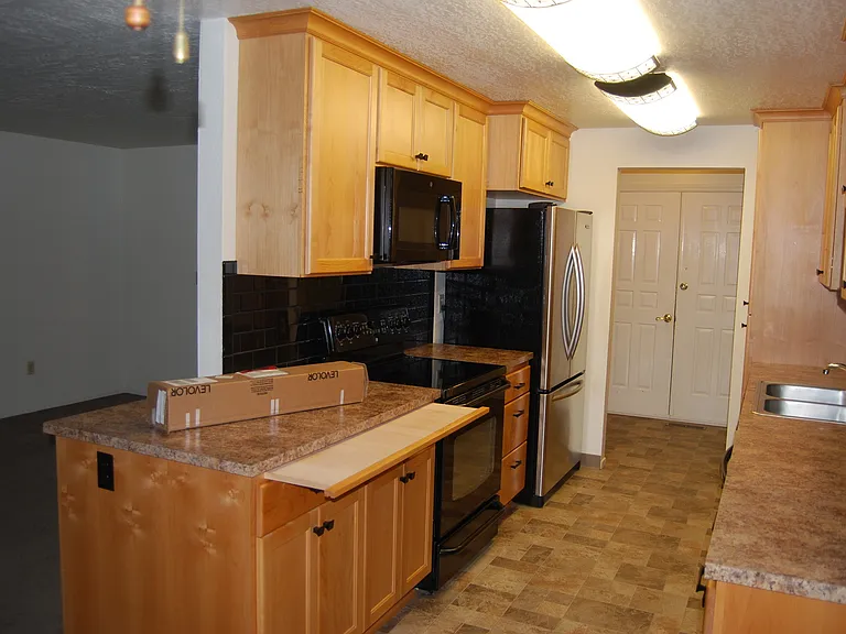 408 Pinehurst Dr — Photo 5