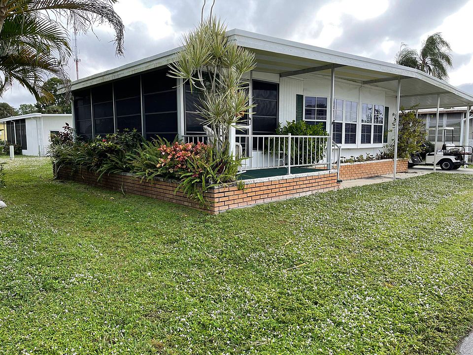 1st image of 32 Galleon Dr #32