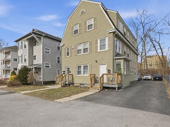 3rd image of 18 Haynes St