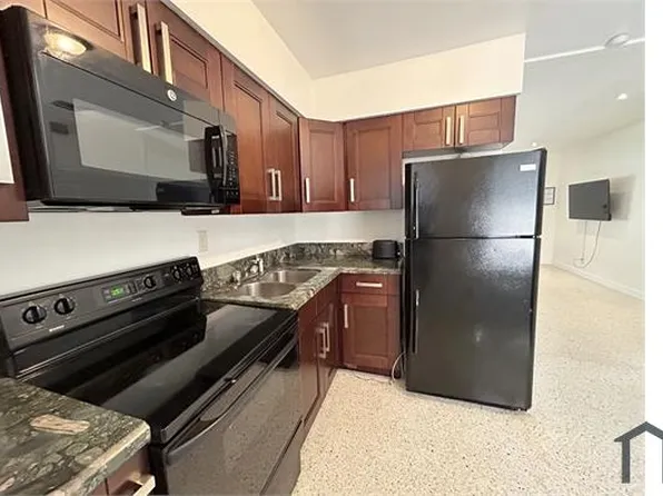 2441 NW 9th Ter #1, Fort Lauderdale, FL 33311