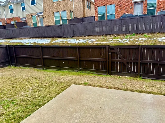 4654 Penelope Ln — Photo 24