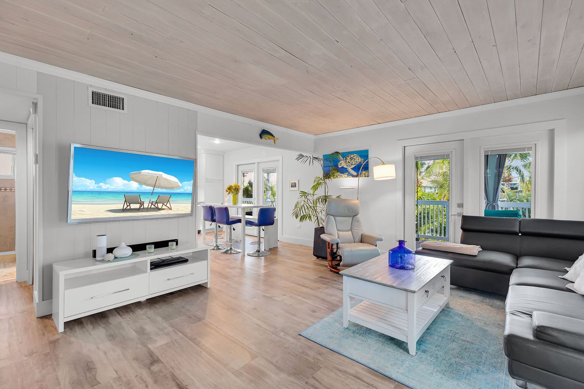 next background image