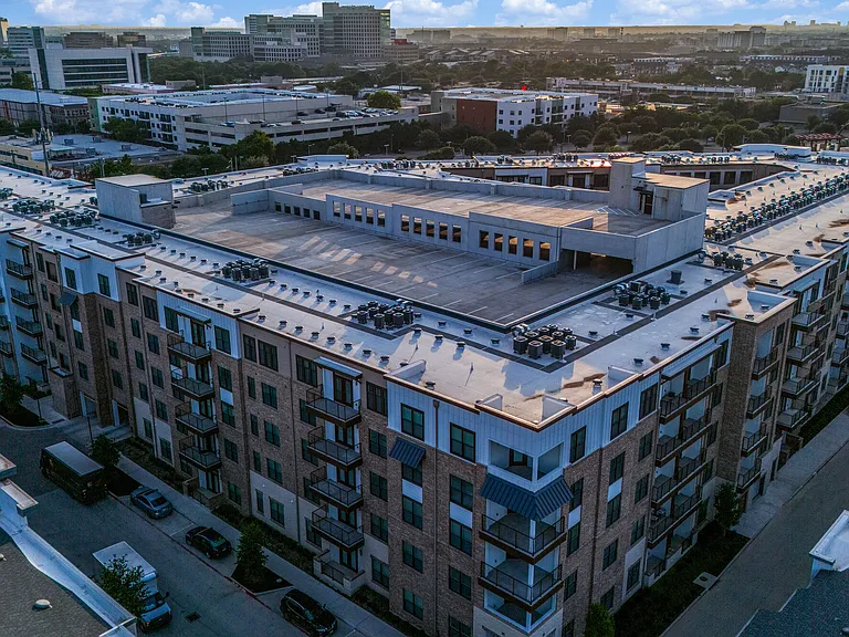 Lenox Dentwood — Photo 46