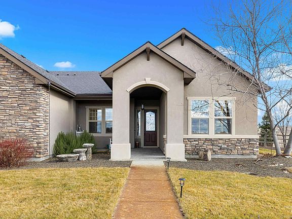 3rd image of 7521 N Grand Ridge Ln