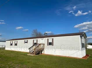 2146 Shadow Bay Dr, Grand Ridge, FL 32442