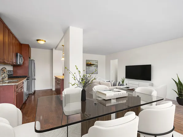 880 Boynton Avenue 1K image 2 of 14