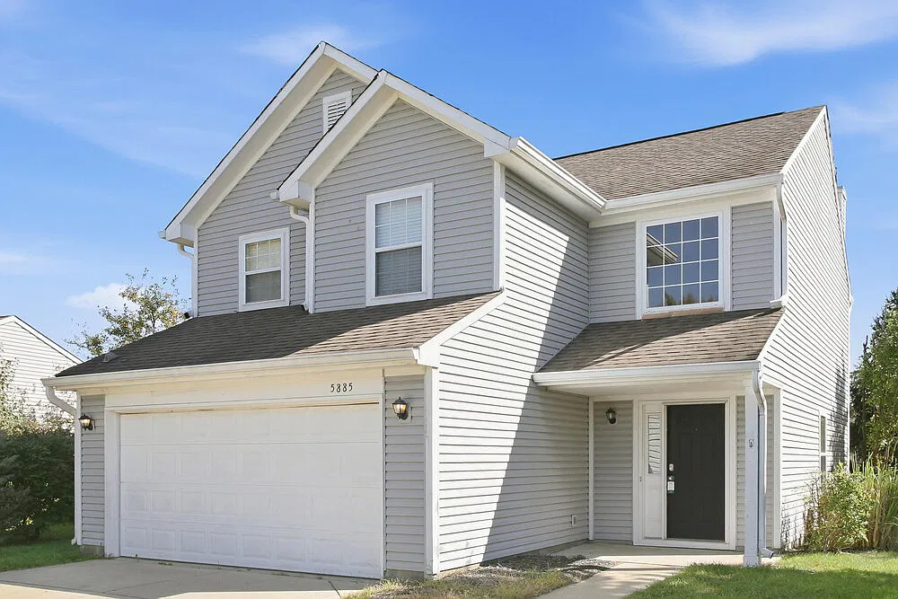 3 bed, 2.5 bath, 1634 sqft, $2,090 — Photo 4