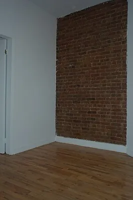 Rented by Tower Brokerage | media 23