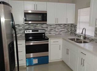 2863 NW 193rd Ter, Miami Gardens, FL 33056