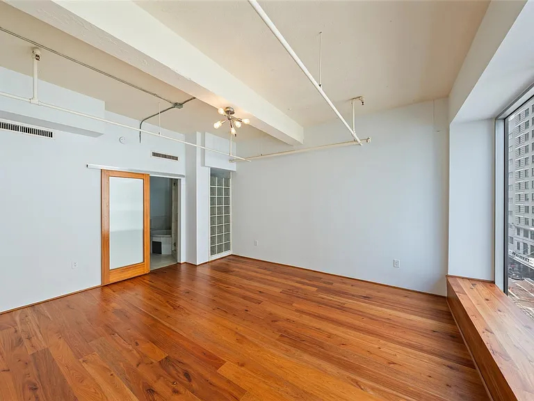 711 Main St #601 — Photo 22