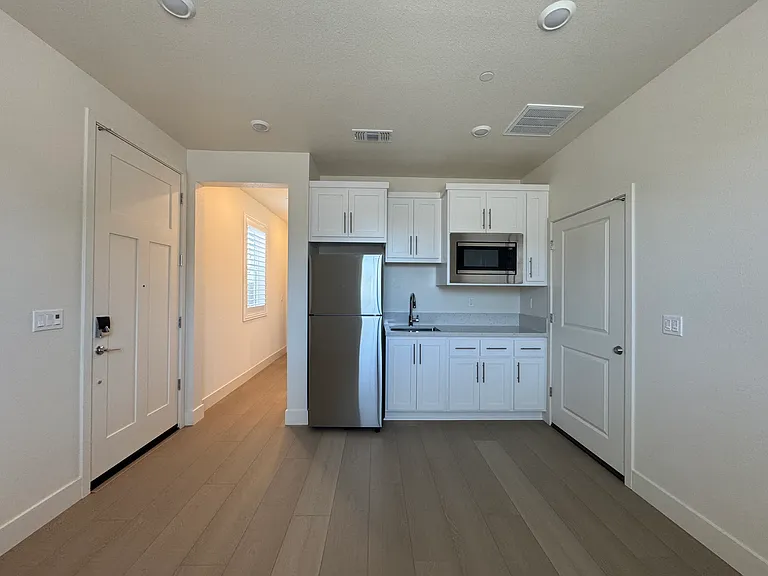 5512 Ironwood Ave — Photo 4