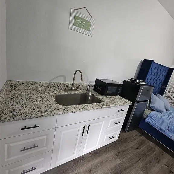6928 Salinas Dr — Photo 8