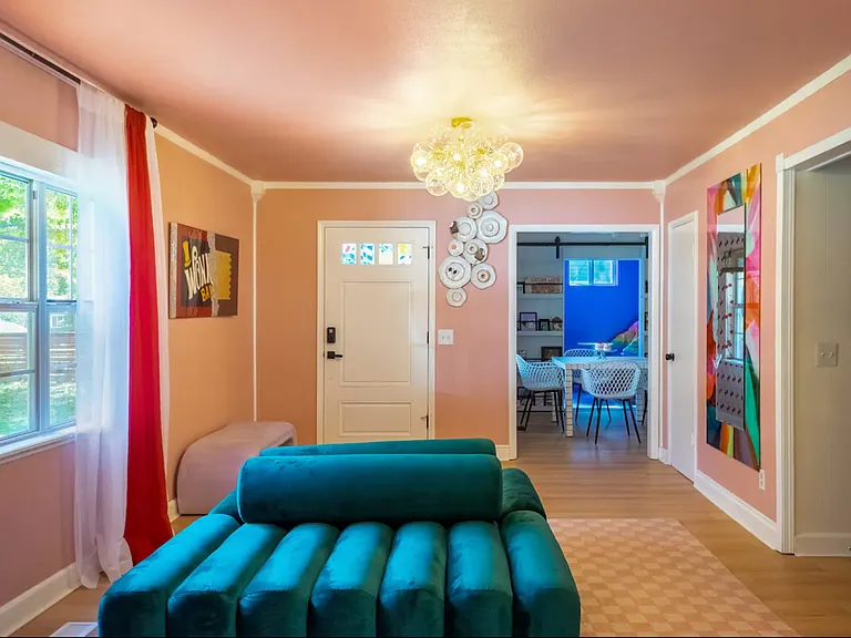 837 N Olive Ave — Photo 5