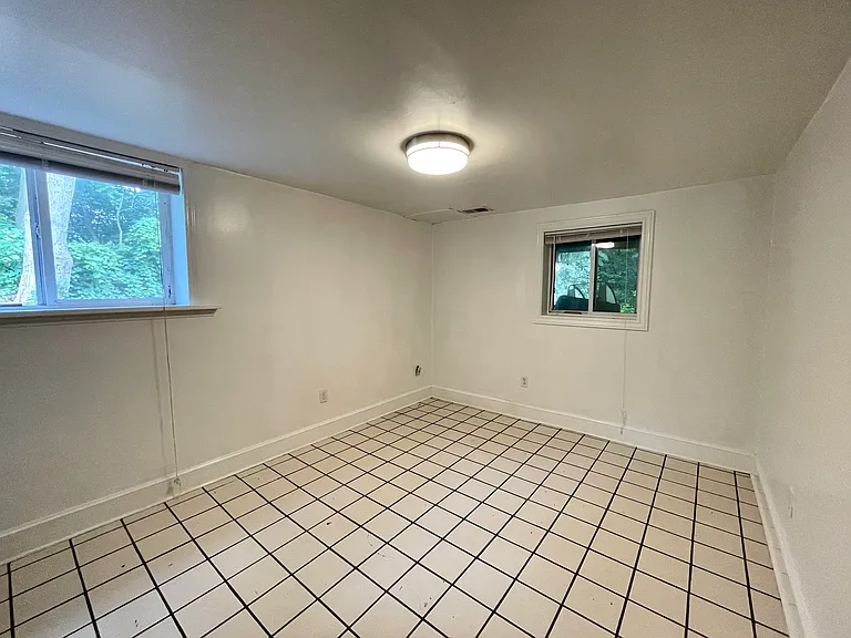 415 Felch St — Photo 17