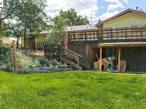 2nd image of 910 Maidu Ln