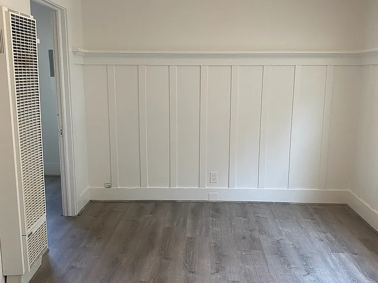 18014 Riverside Dr #4 — Photo 6