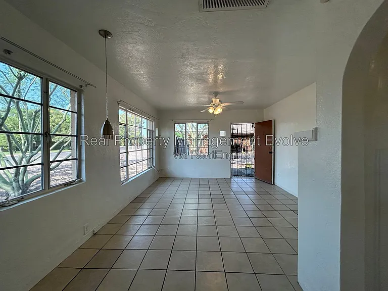 334 W Highland Ave #1 — Photo 6