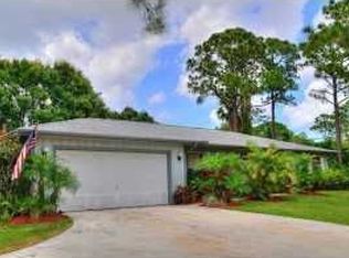 985 SE Salerno Rd, Stuart, FL 34997