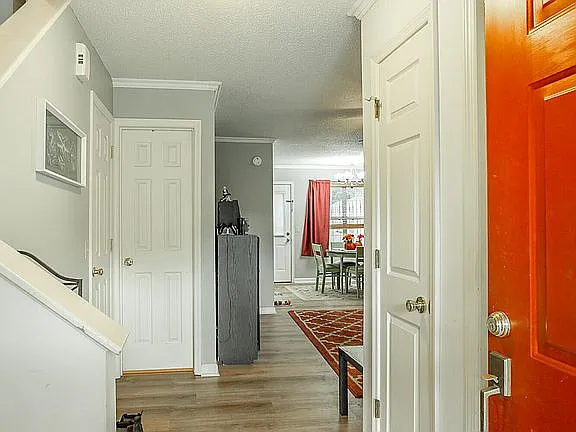7530 Eric Dr — Photo 15