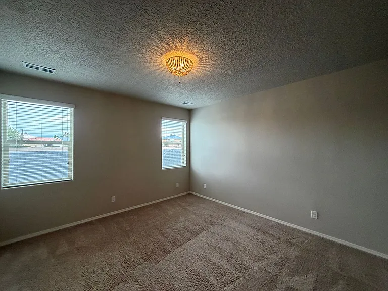 7005 Silver Moon Rd NW — Photo 16