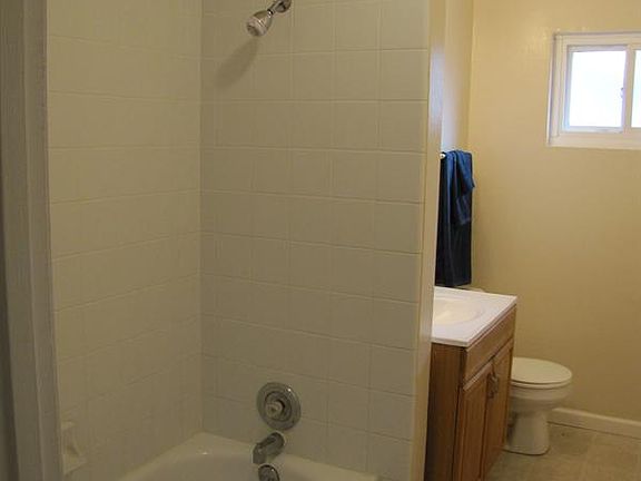 4th image of 966 Cotton Tail Ave