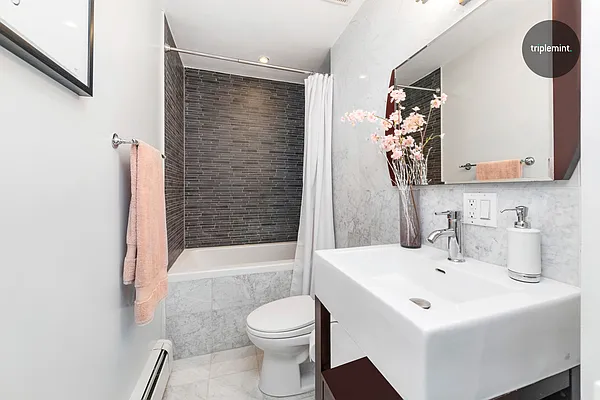 Sold by Triplemint | media 4