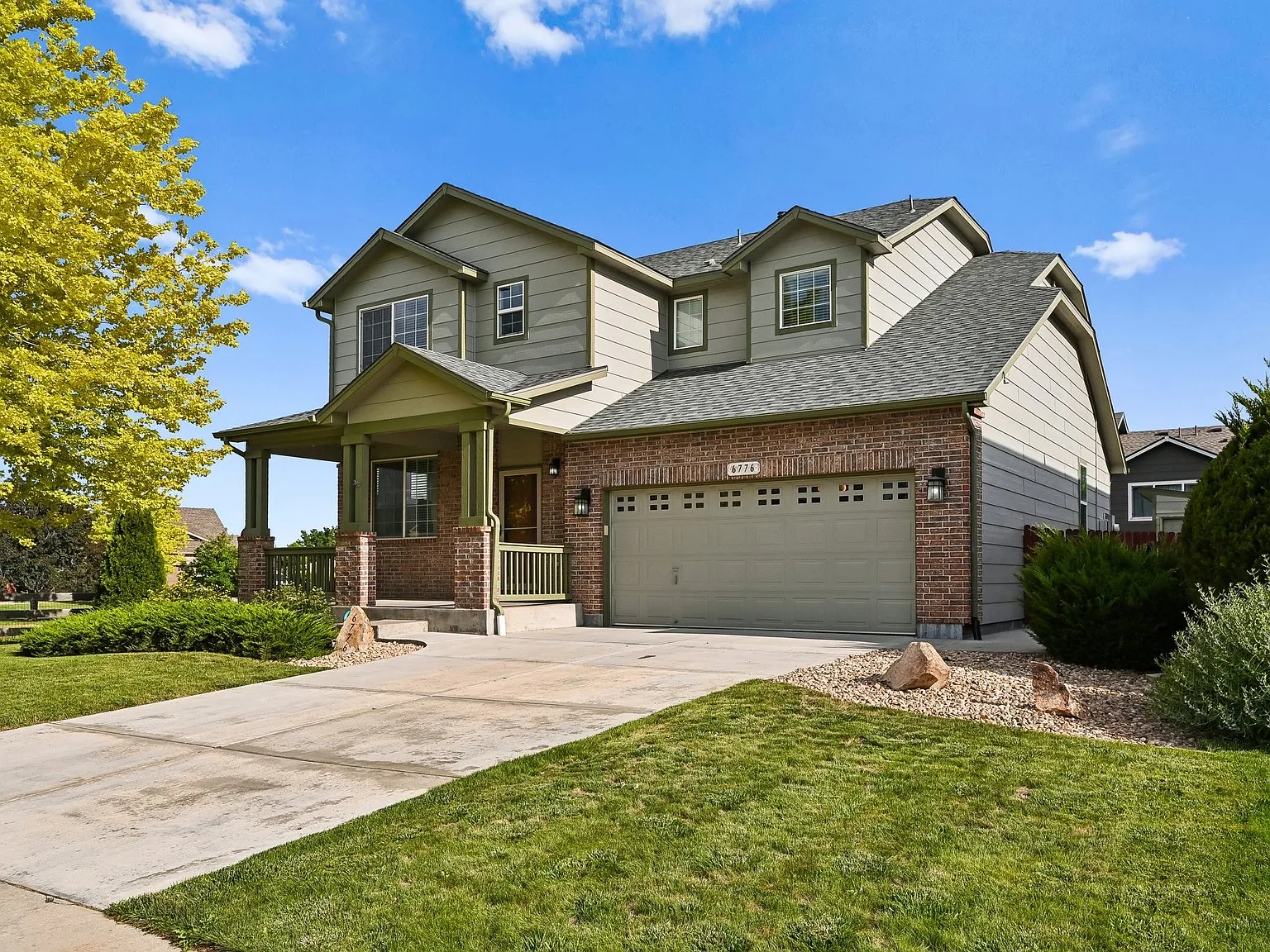 4 bed, 3.5 bath, 2142 sqft, $3,900 — Photo 1