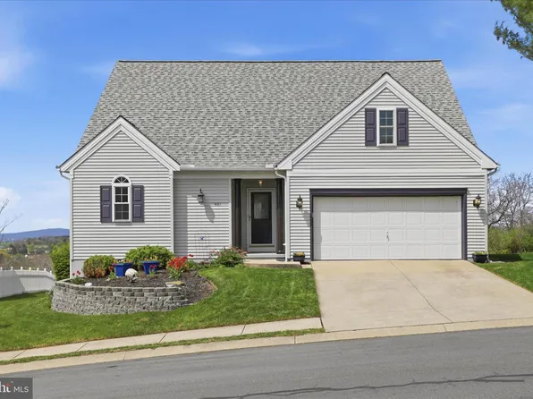 407 Lake St, Ephrata, PA 17522