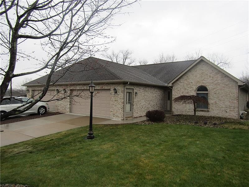 1st image of 116B Blossom Dr