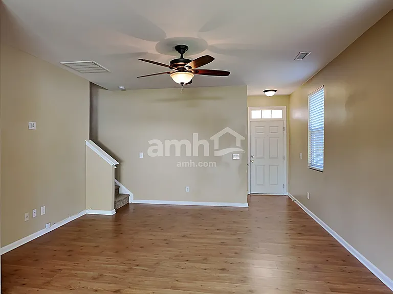 148 Bellfare Dr — Photo 7