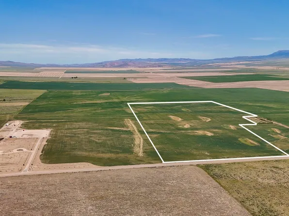 Cementary Ln, Arbon, ID 83212