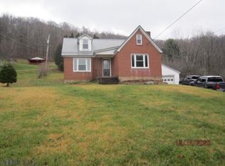646 Nicktown Hill Rd, Northern Cambria, PA 15714