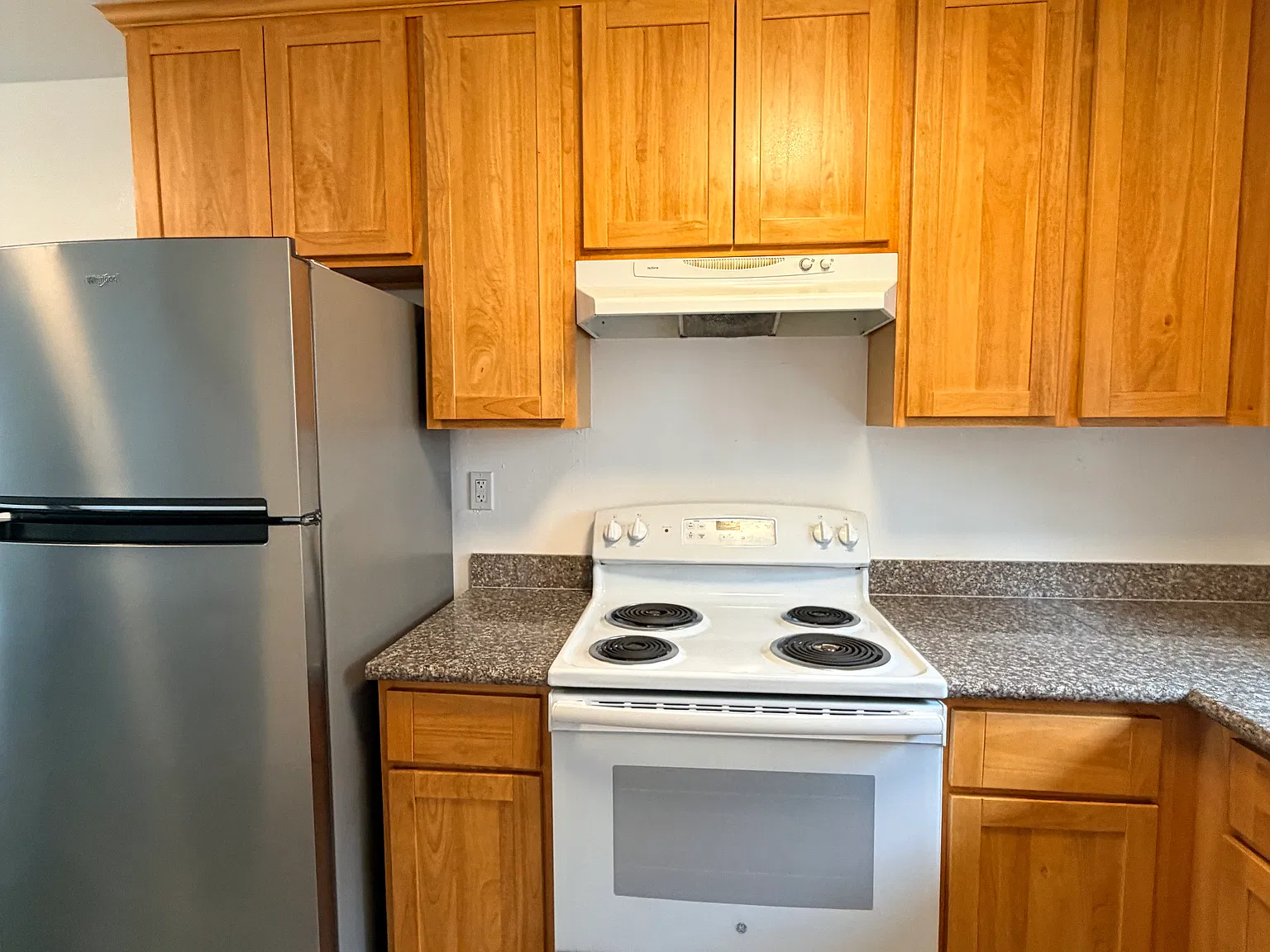 2159 Alameda Ave — Photo 2