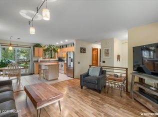 6731 Reedyke Cir, Anchorage, AK 99507