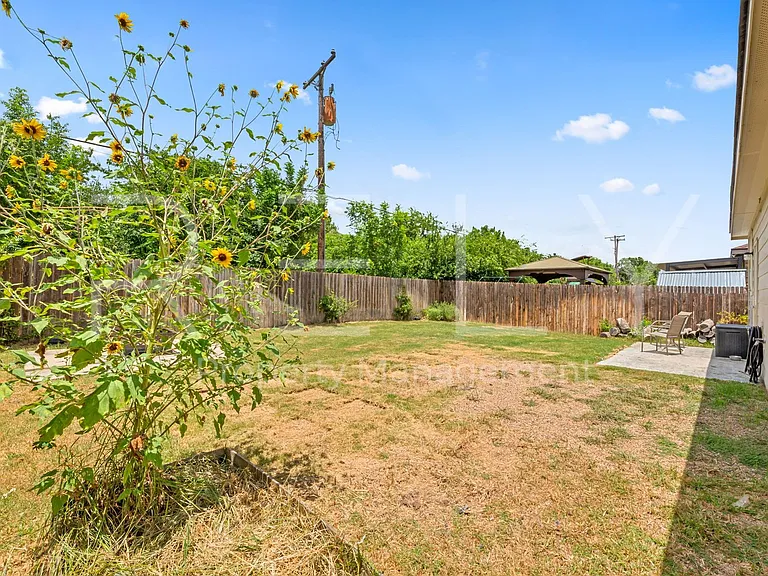 1600 Cliffbrake Way — Photo 37