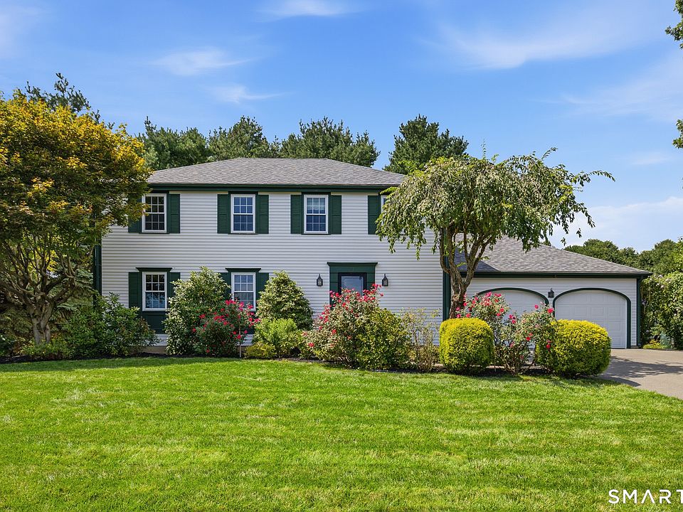 1st image of 32 Braeside Crescent