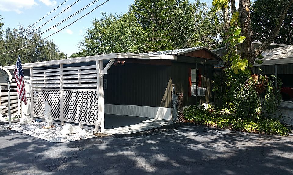 2nd image of 1410 Badgerow Pl