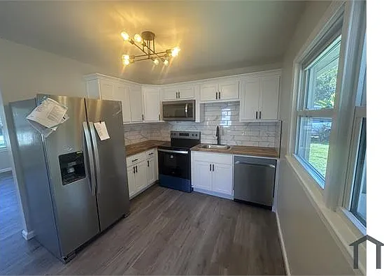 9404 Omar Khayyam Blvd — Photo 8