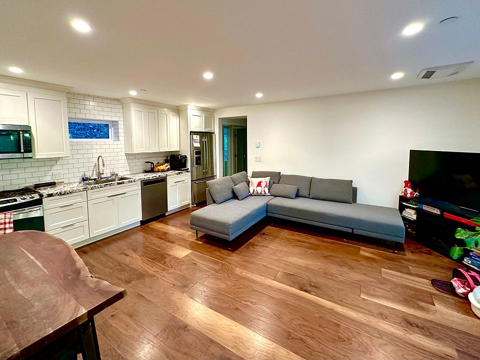 Picture of property furnished