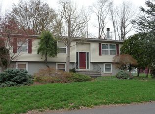 155 Codington Ave, Somerset, NJ 08873