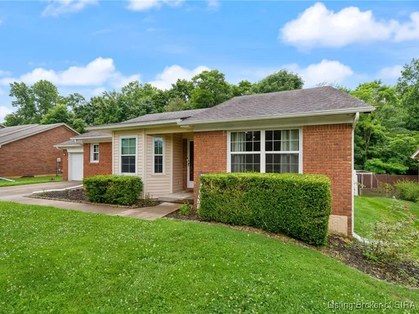 4621 Shady View Drive, Floyds Knobs, IN 47119