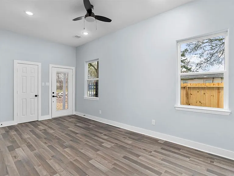 1010 Junell St #A — Photo 2